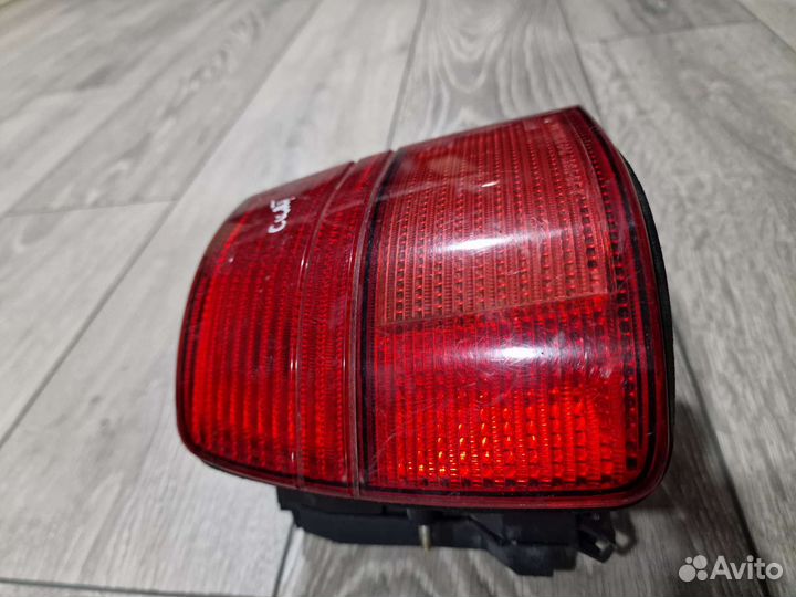 Фонарь задний левый Seat Toledo 1L0945095E Vag