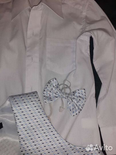 Костюм тройка на мальчика р.104