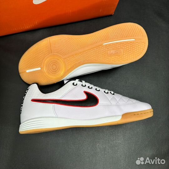 Футзалки nike tiempo 38/39/40