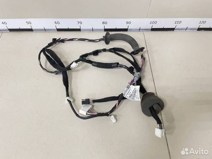 Проводка двери Nissan Terrano D10 2014