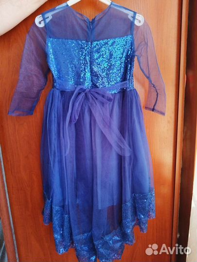 Платье праздничное