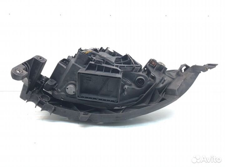 Фара правая Bmw 1 E87/E81/E82/E88 2.0 TD 2008