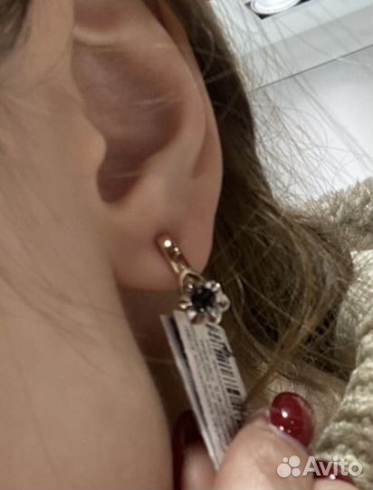 Золотые серьги