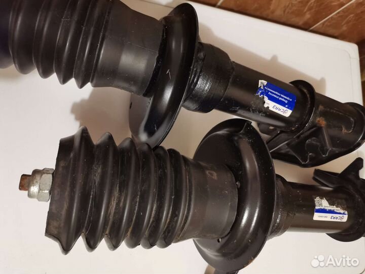 Стойка передней подвески(пара)