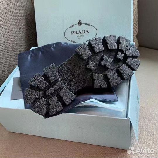 Мокасины черный и белый Prada