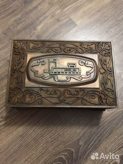 Шкатулка-ларец