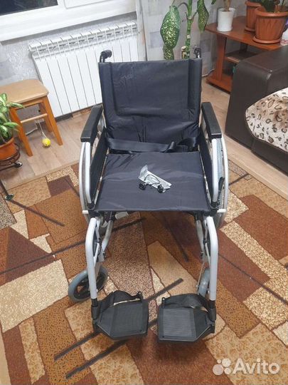 Инвалидная коляска новая