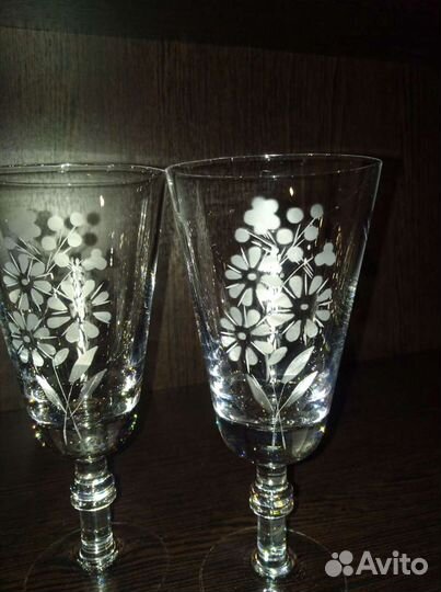 Соусник, чайник чашки мадонна, бокалы хрустальные