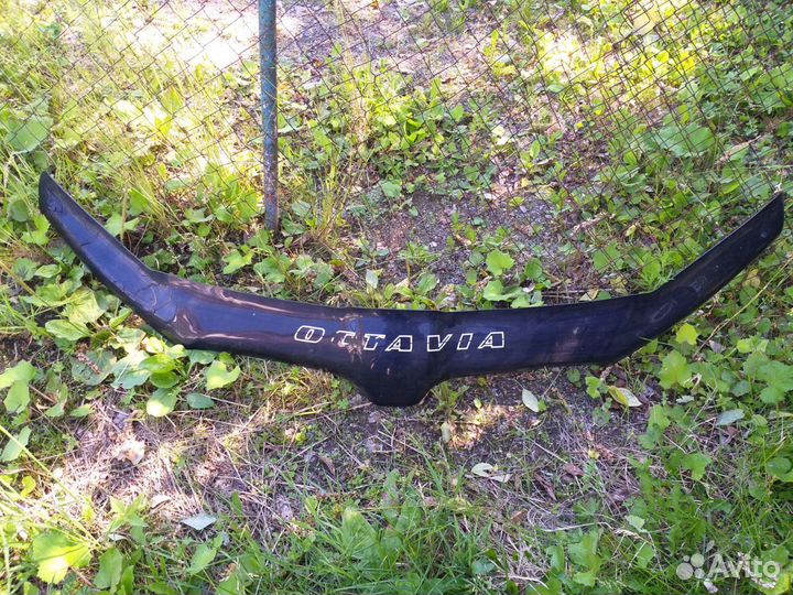 Мухабойка на октавию