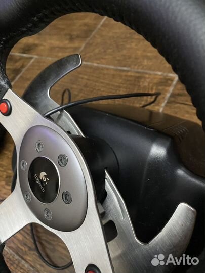 Руль Logitech g25 Racing wheel