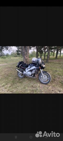 Yamaha FZR 600