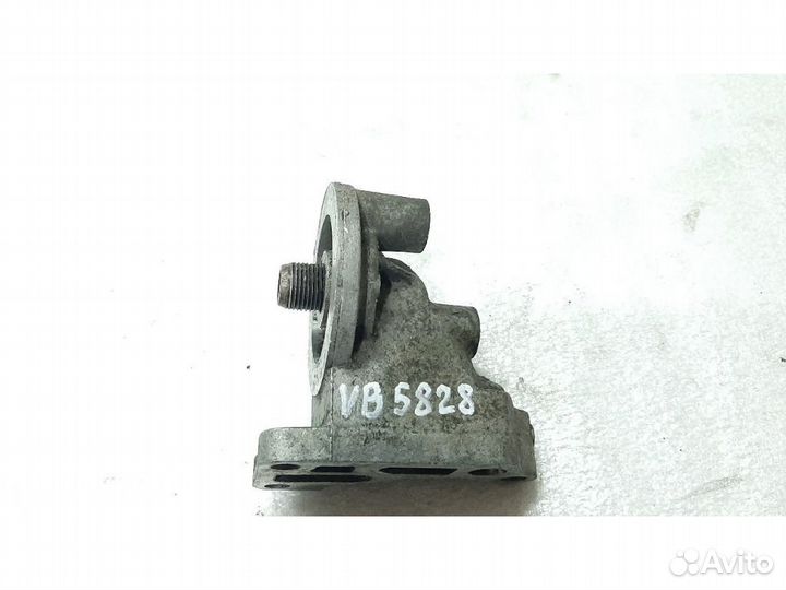 Кронштейн масляного фильтра volkswagen golf 3