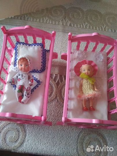 Куколки с кроваткой,коляской и бельем