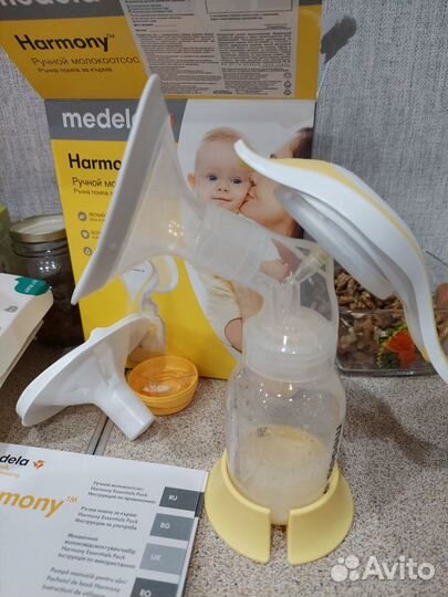 Ручной молокоотсос Medela Harmony