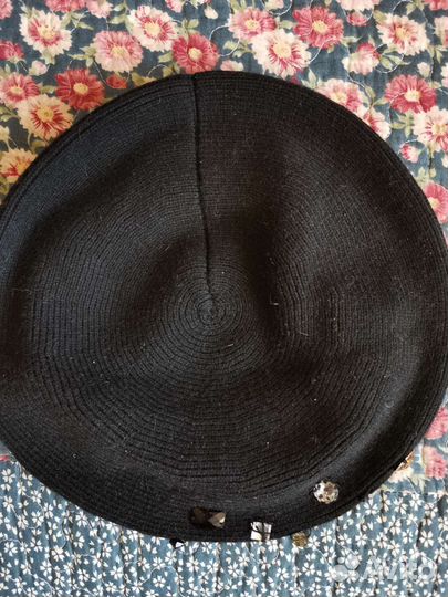 Береты женские разные