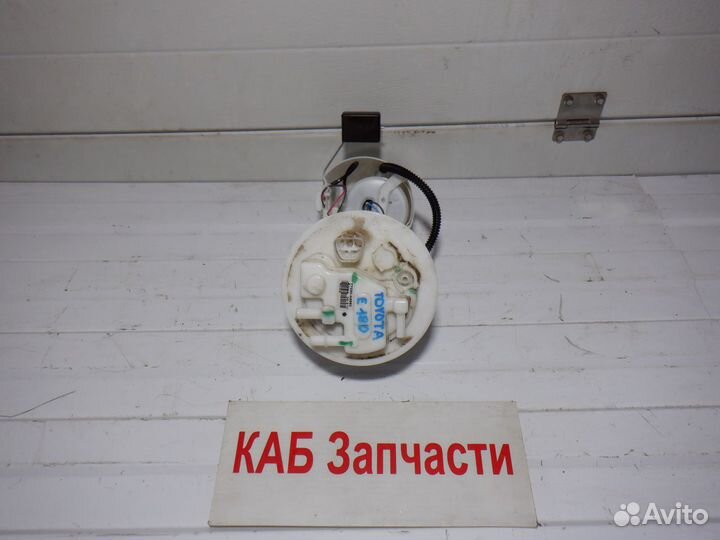 Насос топливный Toyota Corolla E180 1.6 1zrfe