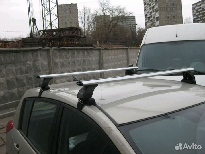 Аэро багажник на крышу Nissan Tiida