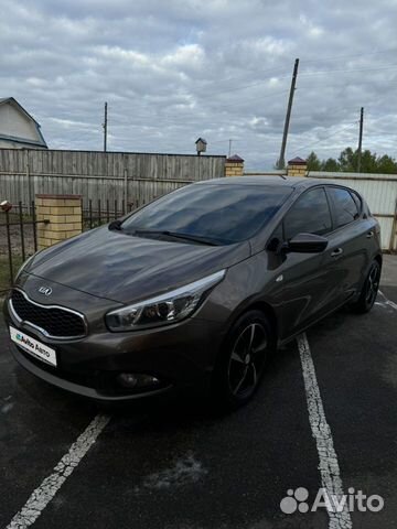 Kia Ceed 1.6 AT, 2015, 219 000 км с пробегом, цена 1245000 руб.