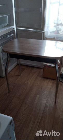 Кухонный стол бу