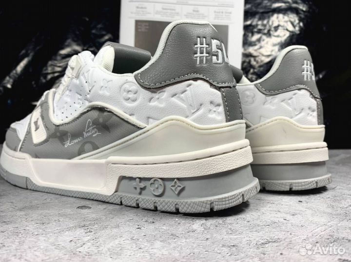 Кроссовки louis vuitton серые