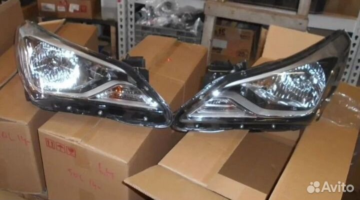 Фара Hyunday Soliaris 2014-17г