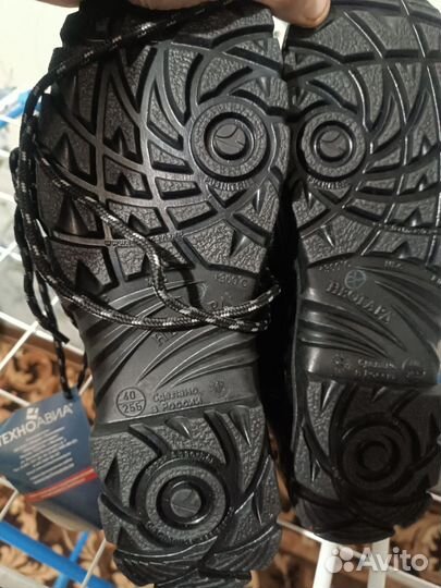 Ботинки мужские зимние 40 размер новые
