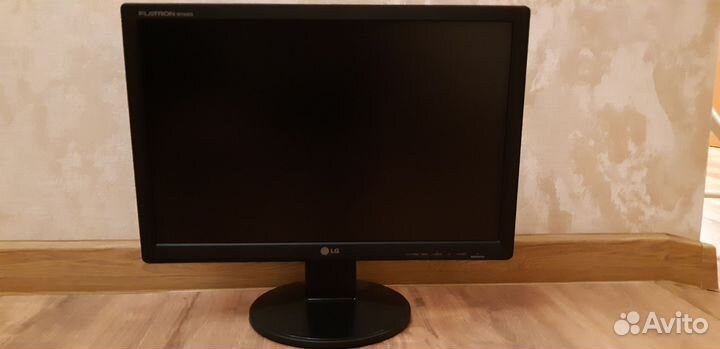 Монитор LG flatron W1942S