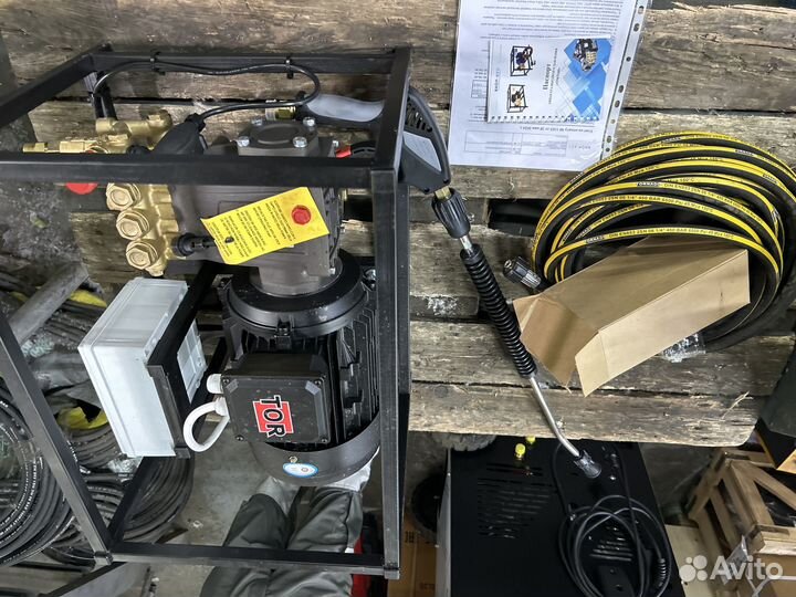 Аппарат высокого давления - 200-256 бар FA744