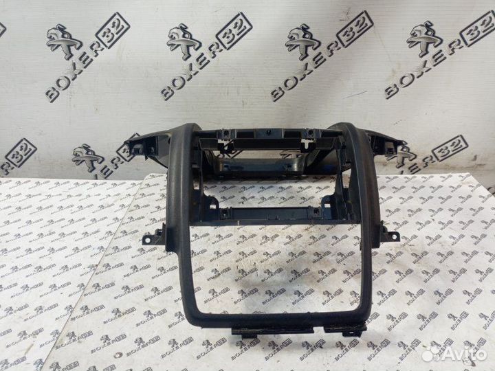 Накладка в салоне Peugeot Boxer 290 2.2 2015