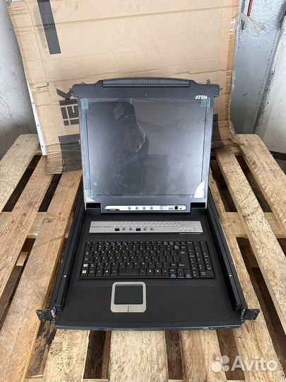 KVM консоль (LCD Switch) CL5716M