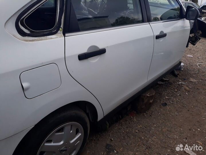 Двери задние правые almera g15