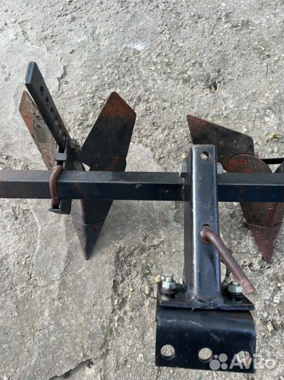 Плуг,культиватор для мотоблока
