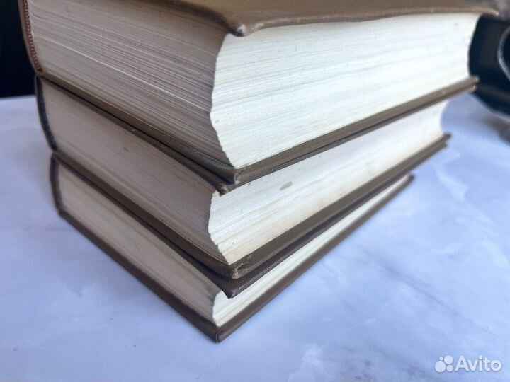 Книги Собрание сочинений В. Шкловского в 3 томах