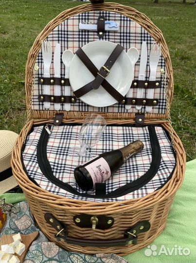 Корзина для пикника с посудой (аренда)