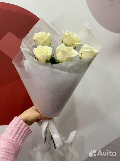 Букет цветов из белой розы