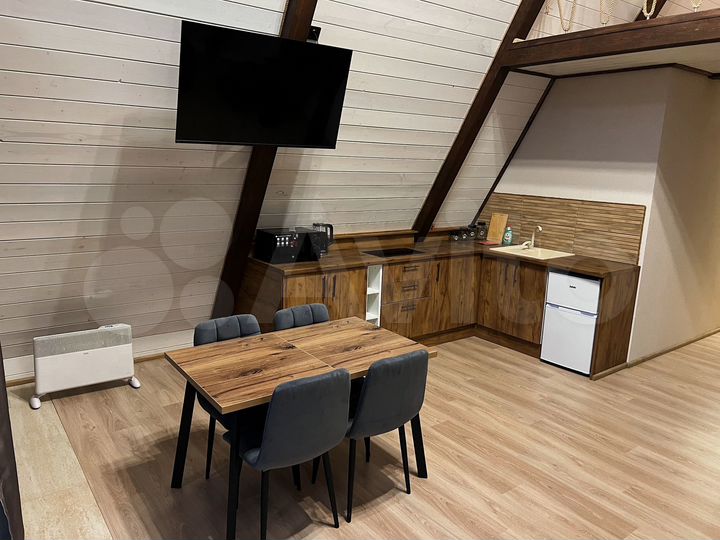 Дом 95 м² на участке 1,5 га