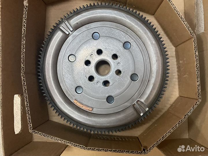 Продам маховик