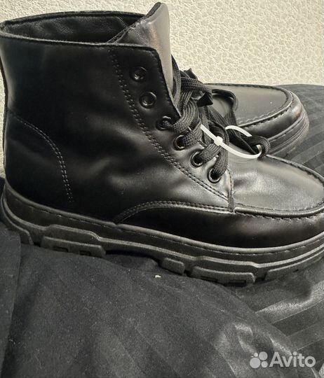 Новые ботинки