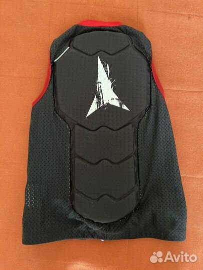 Защита, горные лыжи, на спину ребенку