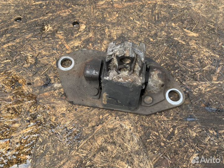 Volvo xc90 подушка двигателя опора