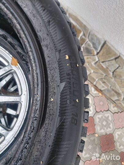 Michelin X-Ice North 3 235/50 R18