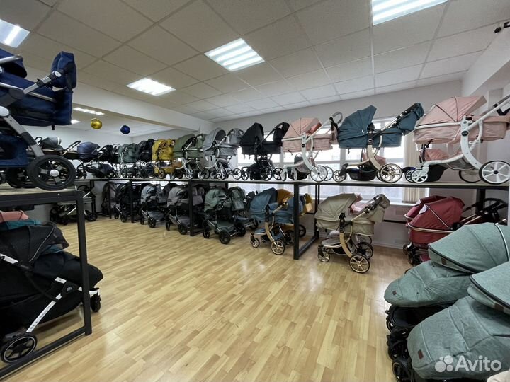 Коляска 3 в 1 и 2 в 1 новая