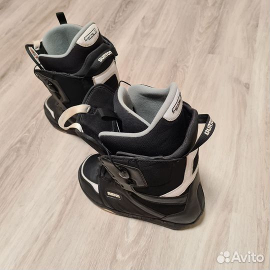 Сноубордические ботинки burton