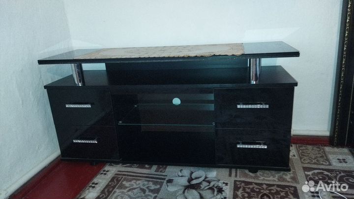 Подставка под телевизор