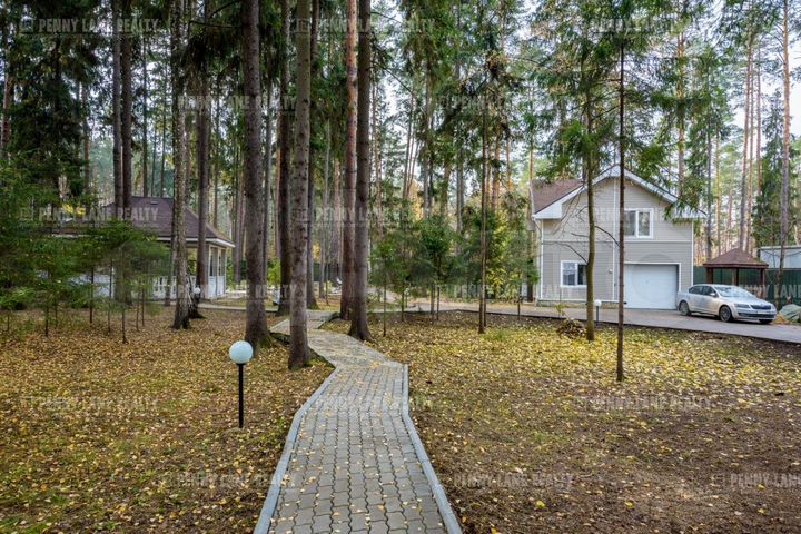 Коттедж 587 м² на участке 47,7 сот.