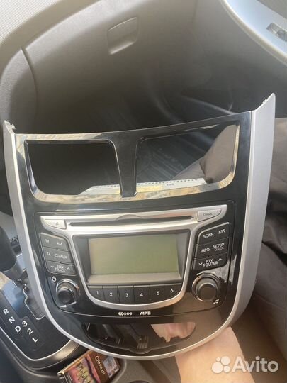 Штатная магнитола на hyundai solaris 1