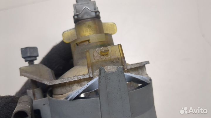 Фара противотуманная левая Volvo XC90