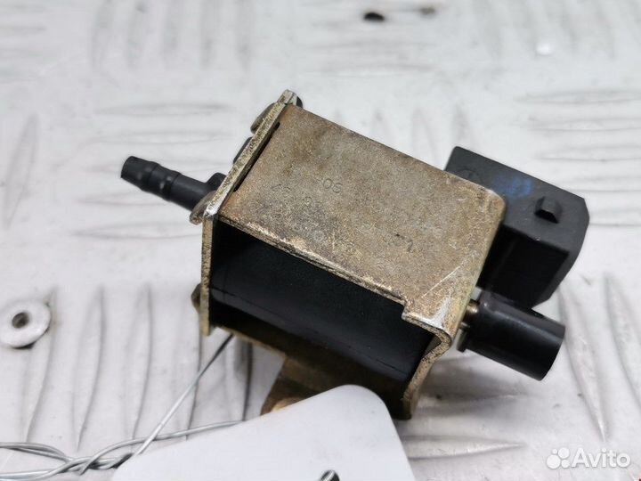 Клапан воздушный для Volkswagen Passat 5 GP