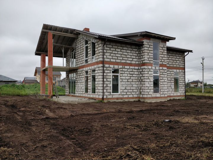 Дом 189 м² на участке 11 сот.