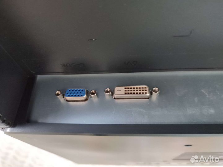 Монитор для компьютера 22